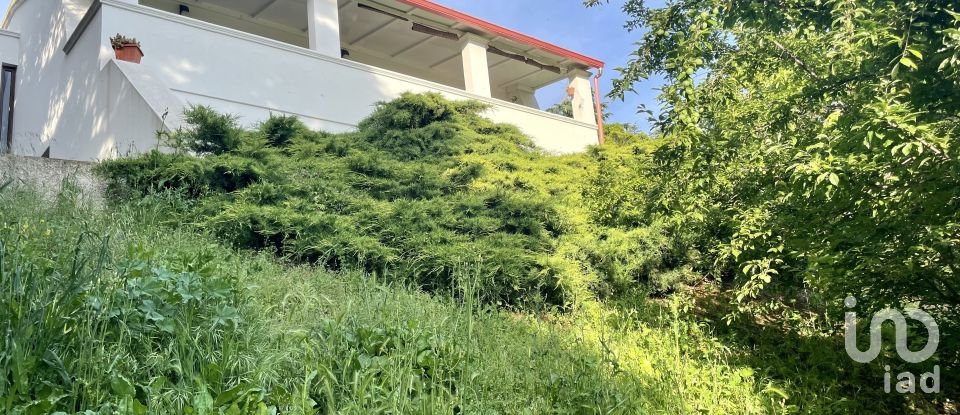 Casale 16 locali di 453 m² in Martina Franca (74015)