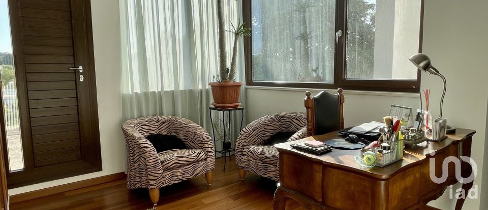 Casale 16 locali di 453 m² in Martina Franca (74015)