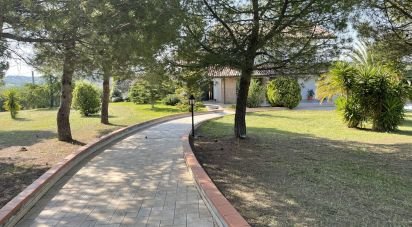 Casa indipendente / Villa 12 locali di 422 m² in Mosciano Sant'Angelo (64023)