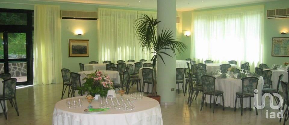 Hotel-restaurant of 1,300 m² in Laino Borgo (87014)