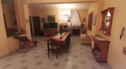 Farm 14 rooms of 600 m² in Castrovillari (87012)