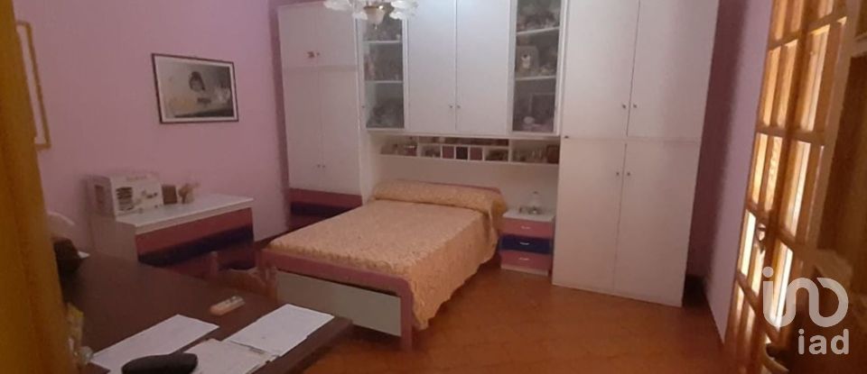 Farm 14 rooms of 600 m² in Castrovillari (87012)