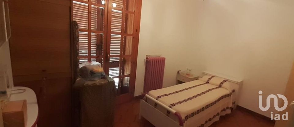 Farm 14 rooms of 600 m² in Castrovillari (87012)