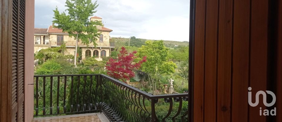 Farm 14 rooms of 600 m² in Castrovillari (87012)