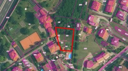 Land of 989 m² in Luisago (22070)