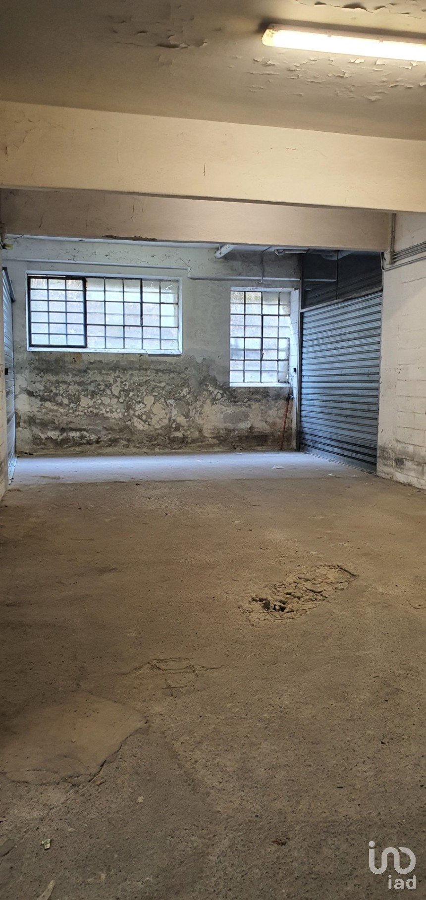 Varie superfici di 15 m² in Genova (16159)