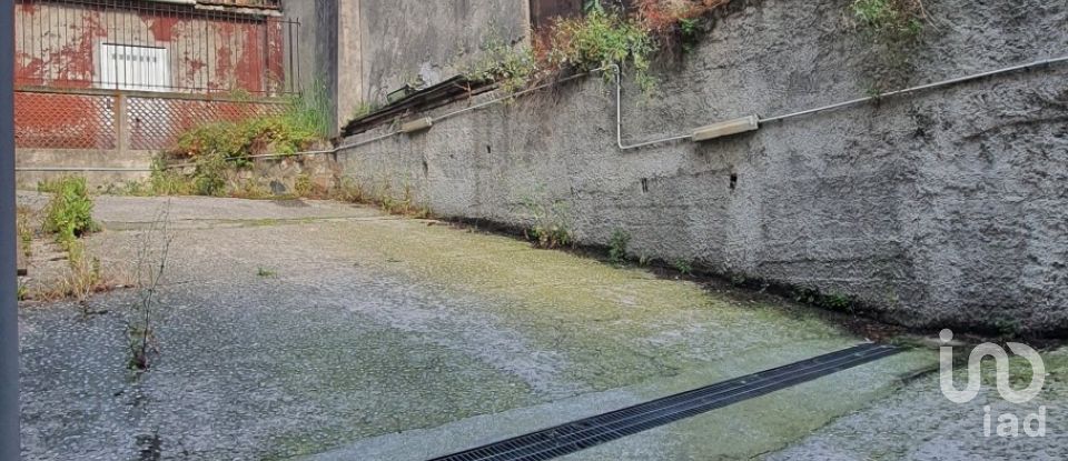 Varie superfici di 15 m² in Genova (16159)