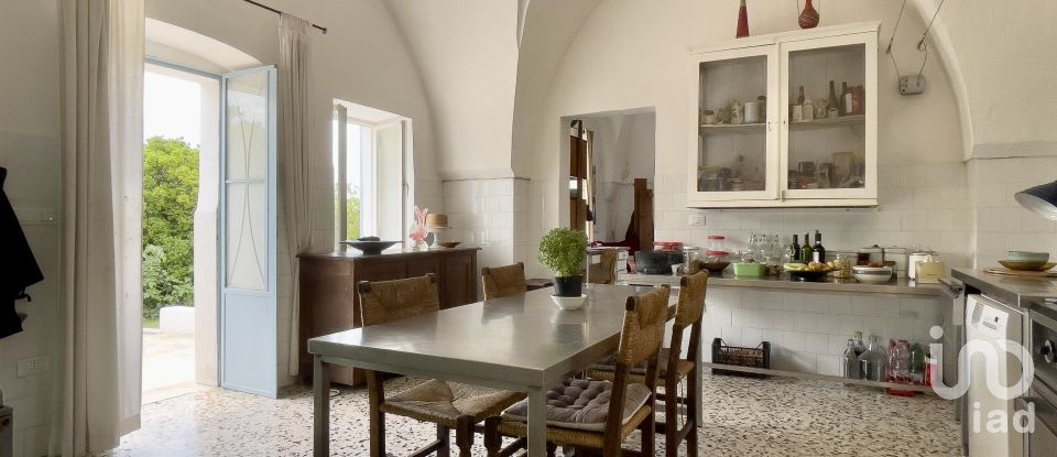 Country house 18 rooms of 540 m² in Crispiano (74012)