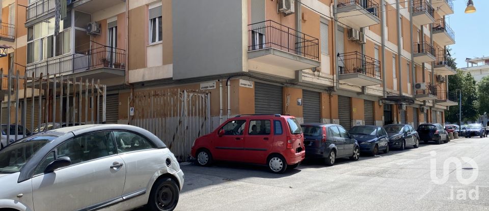 Retail property of 500 m² in Palermo (90128)