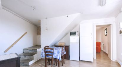 Casa di paese 3 locali di 112 m² in Ofena (67025)