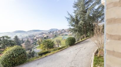 Appartamento 5 locali di 182 m² a Offagna (60027)