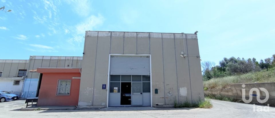 Warehouse of 238 m² in Augusta (96011)