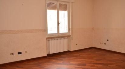 Block of flats in Terni (05100) of 296 m²