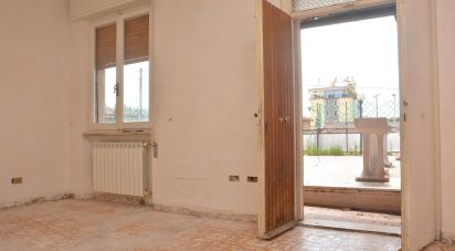 Block of flats in Terni (05100) of 296 m²