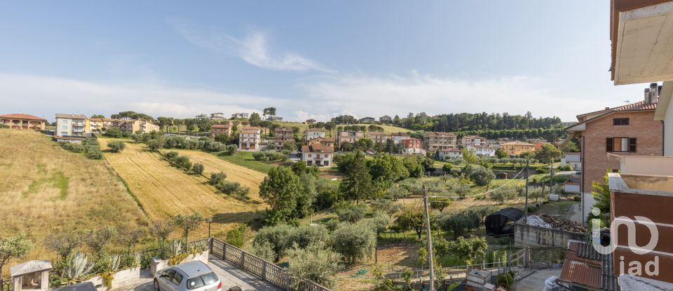 Apartment 7 rooms of 120 m² in Castelleone di Suasa (60010)