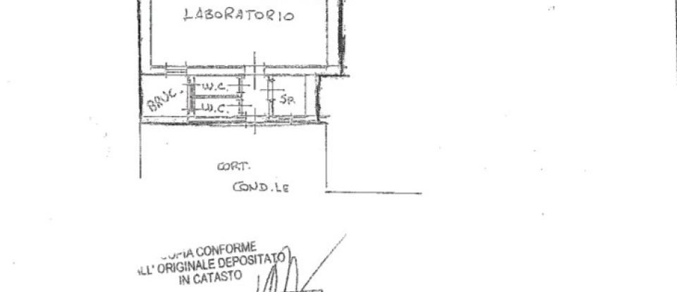 Shop / premises commercial of 85 m² in Roma (00179)