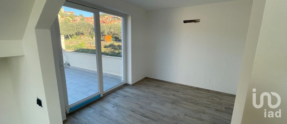 Casa indipendente / Villa 6 locali di 80 m² in Finale Ligure (17024)