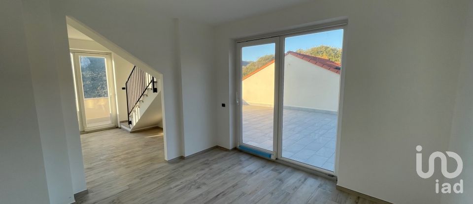 Casa indipendente / Villa 6 locali di 80 m² in Finale Ligure (17024)