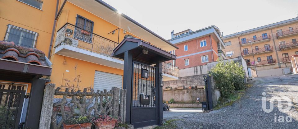 Farm 12 rooms of 300 m² in Colleferro (00034)