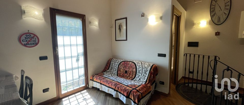 Farm 2 rooms of 50 m² in Borghetto Santo Spirito (17052)