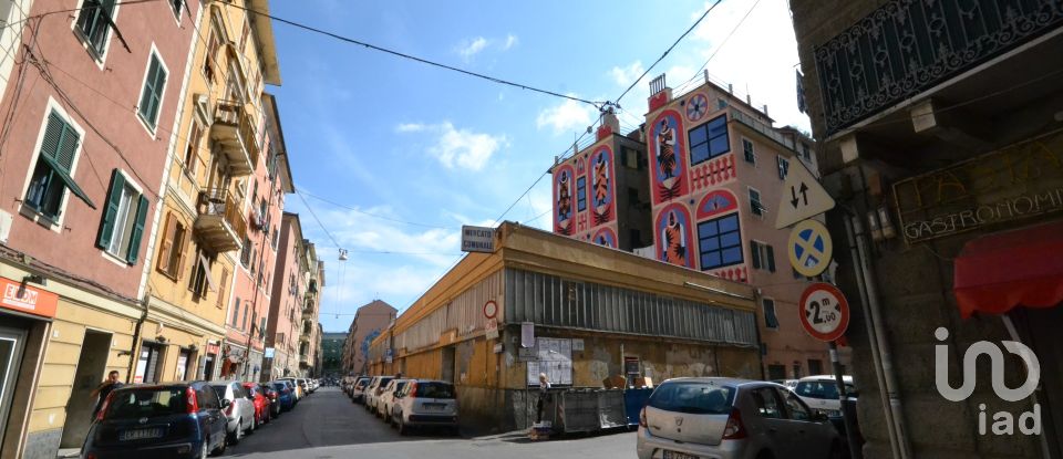 Varie superfici di 15 m² in Genova (16159)