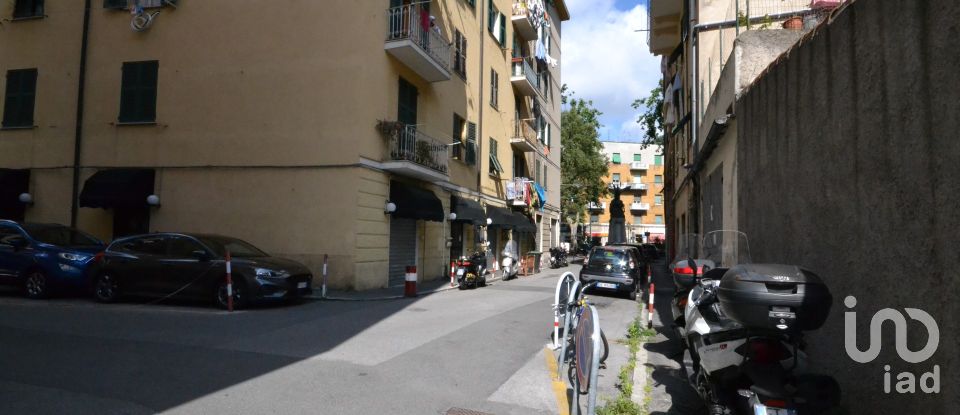 Varie superfici di 15 m² in Genova (16159)