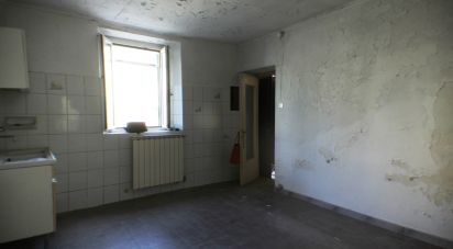House 6 rooms of 105 m² in Pallare (17043)