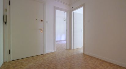 Appartamento 0 locali di 93 m² a Genova (16159)