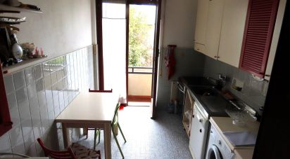 Appartamento 6 locali di 94 m² a Genova (16127)