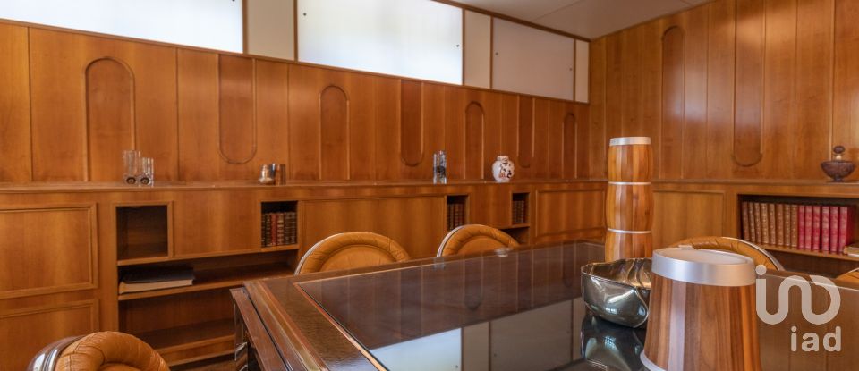 Casale 21 locali di 600 m² in Senigallia (60019)