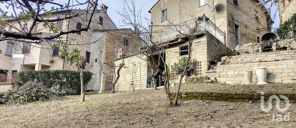Casa indipendente / Villa 8 locali di 220 m² in Ponzano di Fermo (63845)
