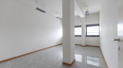 Workshop of 242 m² in Ancona (60131)