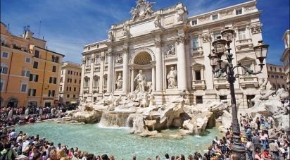 Bilocale di 80 m² a Roma (00187)