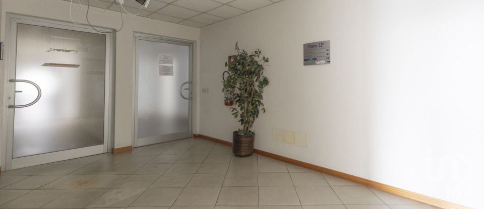 Ufficio di 142 m² in Ancona (60131)