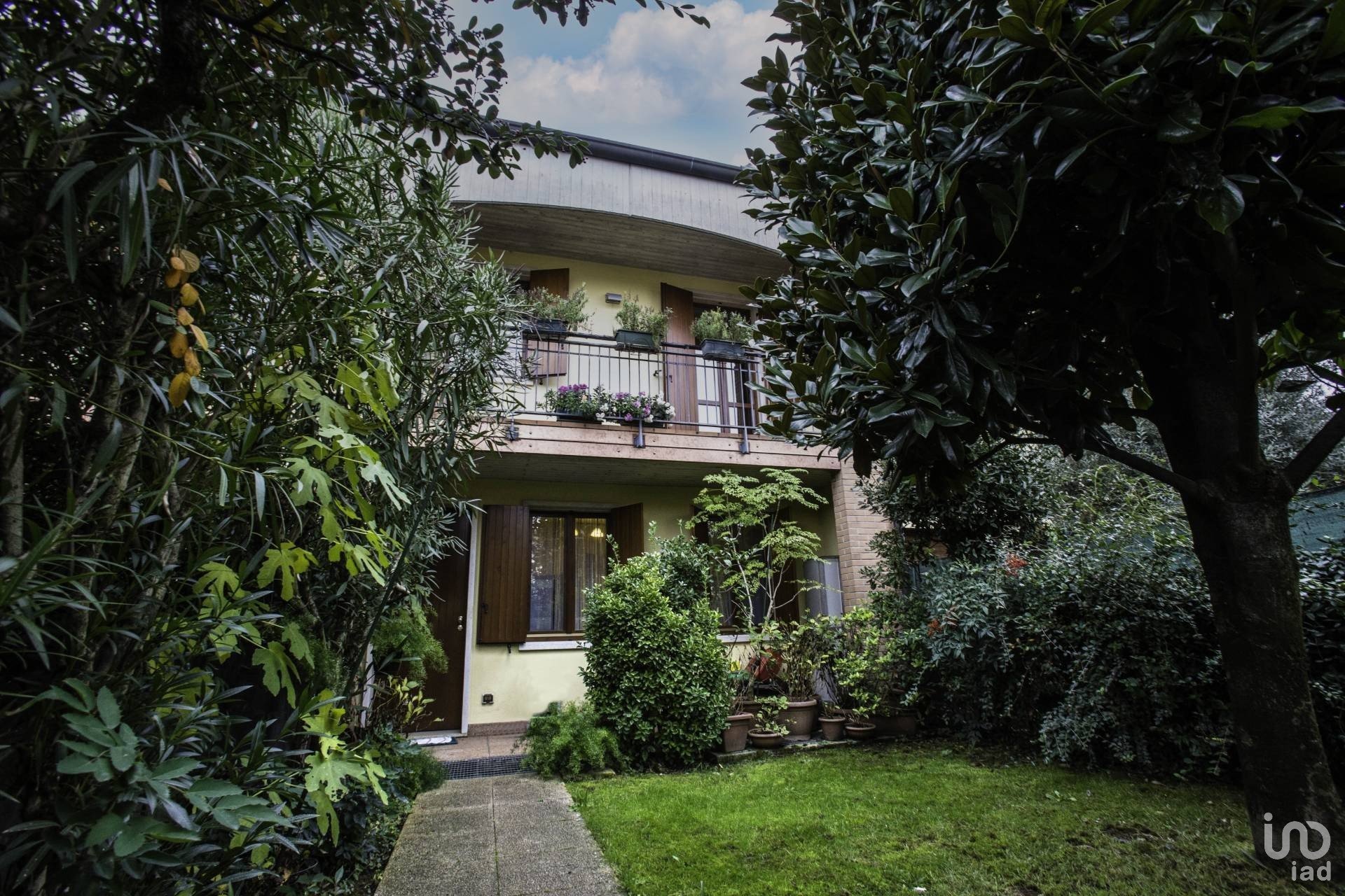 Villa a schiera 6 locali di 156 m² in Verona
