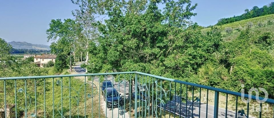 Casa indipendente / Villa 7 locali di 218 m² in Montalto delle Marche (63068)