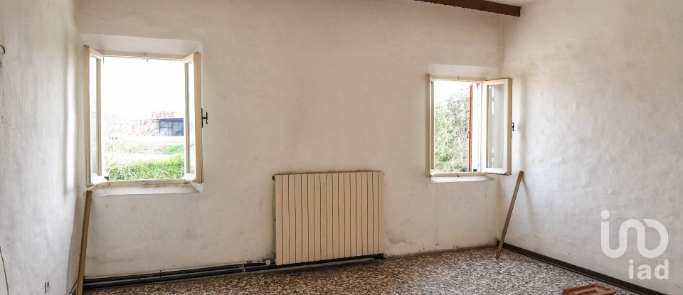 Town house 4 rooms of 221 m² in Ferrara (44124)
