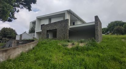 Casale 15 locali di 450 m² in Lamezia Terme (88046)