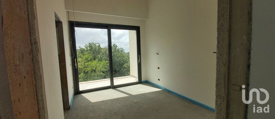 Casale 15 locali di 450 m² in Lamezia Terme (88046)