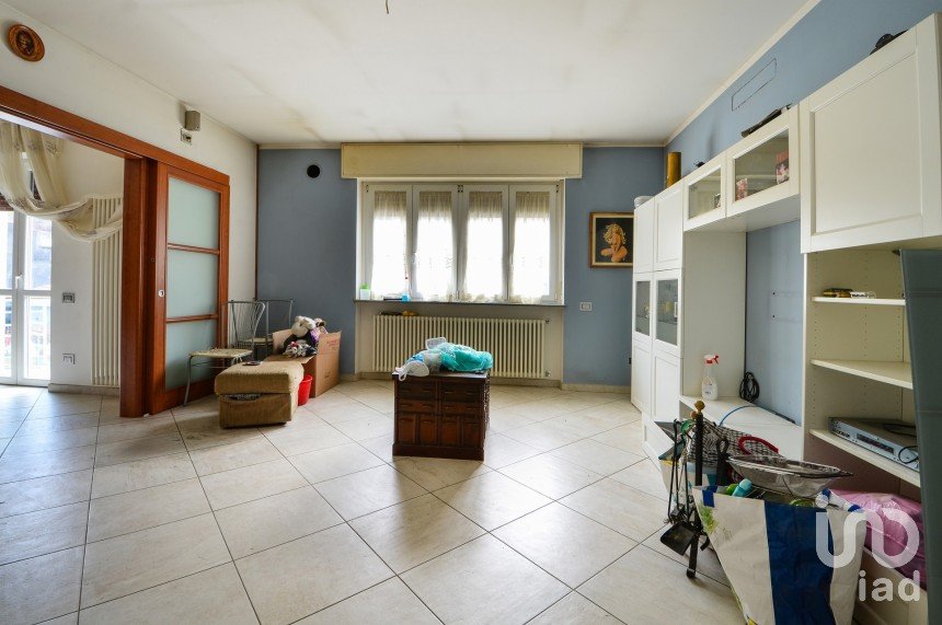 Apartment 5 rooms of 125 m² in Millesimo (17017)