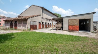 Village house 14 rooms of 720 m² in Asola (46041)