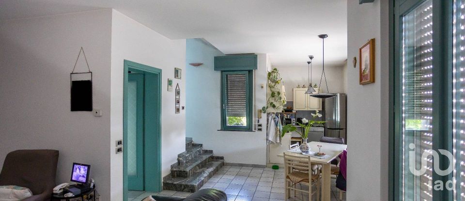 Town house 10 rooms of 750 m² in Castel Goffredo (46042)