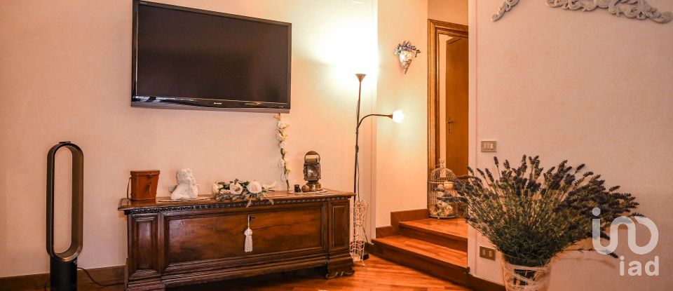 Three-room apartment of 100 m² in Salò (25087)