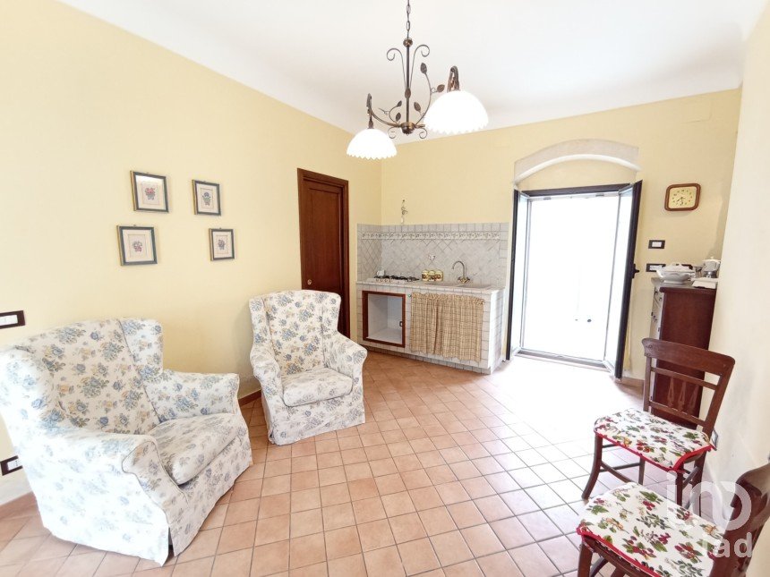 Casa indipendente 3 locali di 74 m² in Palazzolo Acreide (96010)