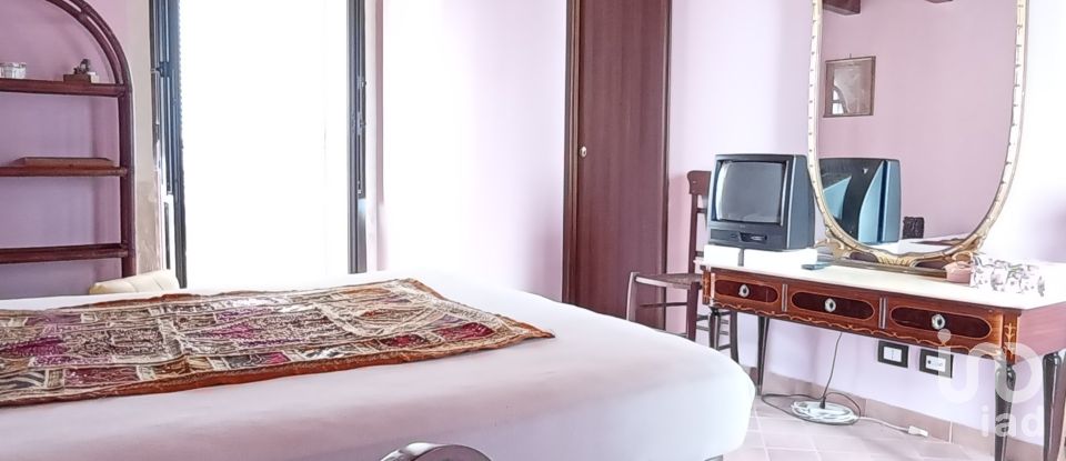 Casa indipendente 3 locali di 74 m² in Palazzolo Acreide (96010)