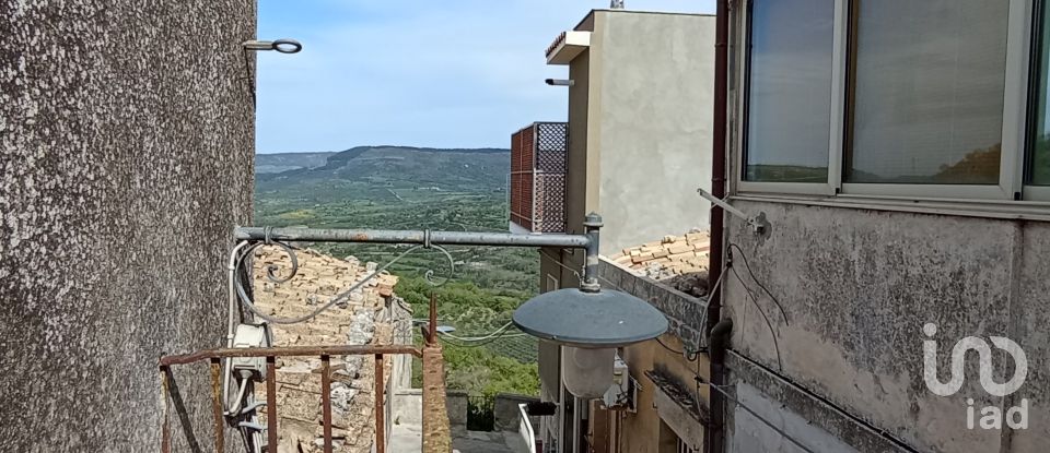 Casa indipendente 3 locali di 74 m² in Palazzolo Acreide (96010)