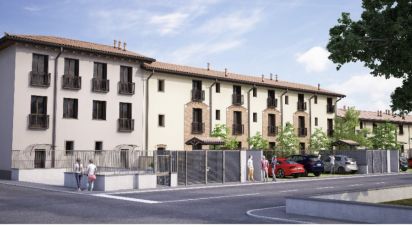 Varie superfici di 1.120 m² in Cremona (26100)