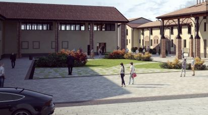 Varie superfici di 1.120 m² in Cremona (26100)