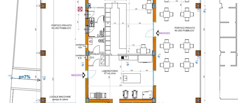 Varie superfici di 1.120 m² in Cremona (26100)