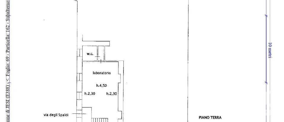 Negozio / locale commerciale di 79 m² in Jesi (60035)